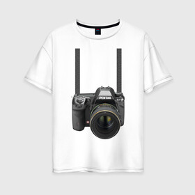 Женская футболка хлопок Oversize с принтом Фотоаппарат на шее в Белгороде, 100% хлопок | свободный крой, круглый ворот, спущенный рукав, длина до линии бедер
 | Тематика изображения на принте: прикольные | рисунок | турист | фотоаппарат