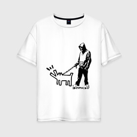 Женская футболка хлопок Oversize с принтом Парень с собакой (Banksy) в Белгороде, 100% хлопок | свободный крой, круглый ворот, спущенный рукав, длина до линии бедер
 | Тематика изображения на принте: dog | бэнкси | граффити | собака
