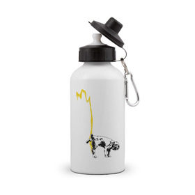 Бутылка спортивная с принтом Peeing dog (Banksy) в Белгороде, металл | емкость — 500 мл, в комплекте две пластиковые крышки и карабин для крепления | бульдог | бэнкси | граффити | собака