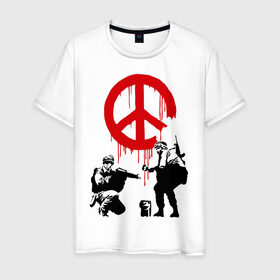 Мужская футболка хлопок с принтом Peace Banksy в Белгороде, 100% хлопок | прямой крой, круглый вырез горловины, длина до линии бедер, слегка спущенное плечо. | бэнкси | граффити | люди | мир | оружие