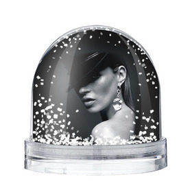 Водяной шар с принтом Девушка в шляпе в Белгороде, Пластик | Изображение внутри шара печатается на глянцевой фотобумаге с двух сторон | бриллиант | девушка | красивая | серьга | шляпа