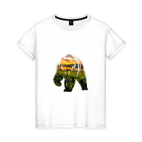 Женская футболка хлопок с принтом медведь закат в Белгороде, 100% хлопок | прямой крой, круглый вырез горловины, длина до линии бедер, слегка спущенное плечо | закат | залив | зелень | лето | луг | медведь | мишка | поле | солнце