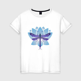 Женская футболка хлопок с принтом Стрекоза на лотосе в Белгороде, 100% хлопок | прямой крой, круглый вырез горловины, длина до линии бедер, слегка спущенное плечо | Тематика изображения на принте: лотос | насекомые | стрекоза | цветы