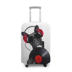 Чехол для чемодана 3D с принтом собака-меломан в Белгороде, 86% полиэфир, 14% спандекс | двустороннее нанесение принта, прорези для ручек и колес | Тематика изображения на принте: бульдог | красный | музыка | наушники | очки | пластинка | собака | черный