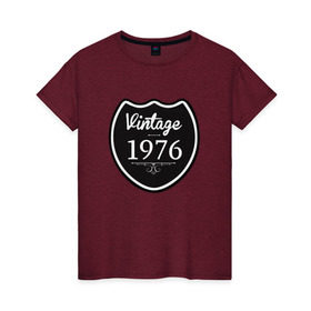 Женская футболка хлопок с принтом Vintage 1976 в Белгороде, 100% хлопок | прямой крой, круглый вырез горловины, длина до линии бедер, слегка спущенное плечо | 1976 | день рождения | подарок | праздник