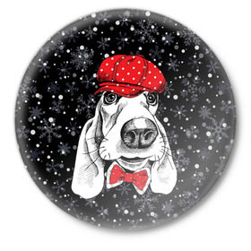 Значок с принтом Бассет-хаунд в Белгороде,  металл | круглая форма, металлическая застежка в виде булавки | bow | breed | cap | christmas | dog | holiday | new year | red | wint | бант | бассет хаунд | белый | взгляд | горошек | зима | красный | новый год | порода | праздник | рождество | снег | снежинки | собака | фуражка