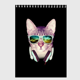 Скетчбук с принтом Кот в Наушниках в Белгороде, 100% бумага
 | 48 листов, плотность листов — 100 г/м2, плотность картонной обложки — 250 г/м2. Листы скреплены сверху удобной пружинной спиралью | cat | cats | kitten | kitty | pussy | диджей | кот | котенок | котик | котики | коты | котята | кошка | кошки | наушники | очки