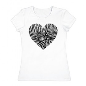 Женская футболка хлопок с принтом След на сердце. в Белгороде, 100% хлопок | прямой крой, круглый вырез горловины, длина до линии бедер, слегка спущенное плечо | любовь | оригинальная | сердечки | сердечко | сердце | след