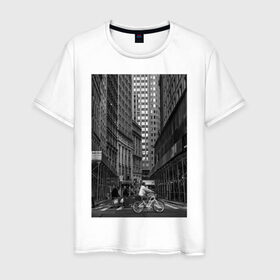 Мужская футболка хлопок с принтом город в Белгороде, 100% хлопок | прямой крой, круглый вырез горловины, длина до линии бедер, слегка спущенное плечо. | автомобили | велосипед | велосипедист | высотки | город | дома | дорога | люди | машины | чб