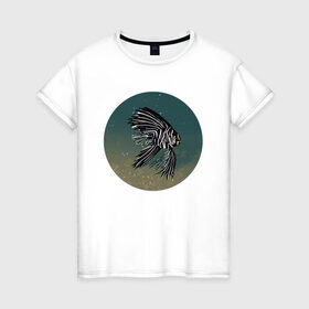 Женская футболка хлопок с принтом Рыбка в Белгороде, 100% хлопок | прямой крой, круглый вырез горловины, длина до линии бедер, слегка спущенное плечо | белый | море | песок | плавники | полосатый | пузырьки | рыба | рыбка | черный