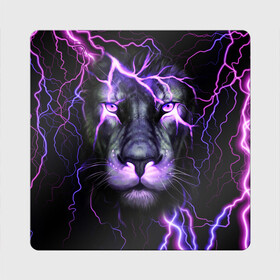 Магнит виниловый Квадрат с принтом НЕОНОВЫЙ ЛЕВ  NEON LION в Белгороде, полимерный материал с магнитным слоем | размер 9*9 см, закругленные углы | lion | neon | голова | гроза | дикая кошка | животные | кот | кошка | лев | молния | неон | тигр | хищник