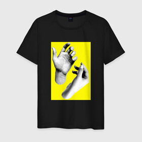 Мужская футболка хлопок с принтом Монохромные руки в Белгороде, 100% хлопок | прямой крой, круглый вырез горловины, длина до линии бедер, слегка спущенное плечо. | белый | желтый | жест | жесты | ладонь | пальцы | фотография | человек | черный