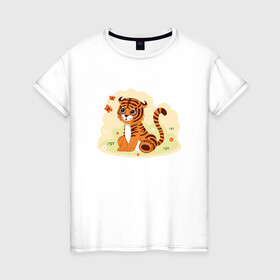 Женская футболка хлопок с принтом Тигренок и бабочки в Белгороде, 100% хлопок | прямой крой, круглый вырез горловины, длина до линии бедер, слегка спущенное плечо | 2022 | animal | cat | lion | tiger | год тигра | животные | зверь | зубы | кот | кошка | лев | охотник | полосатый | природа | тигр | тигренок | тигрица | хищник