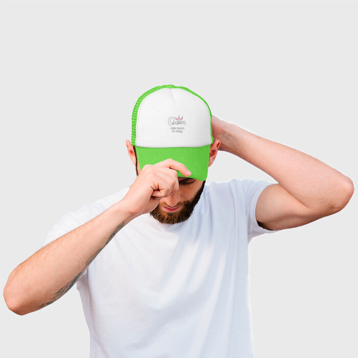 Кепка тракер с сеткой Королевы рождаются в мае фото