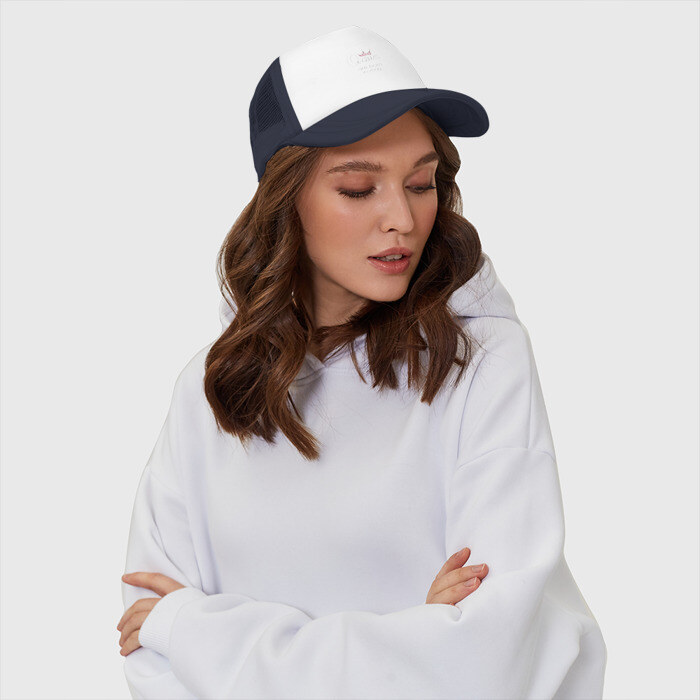 Кепка тракер с сеткой Королевы рождаются в мае фото